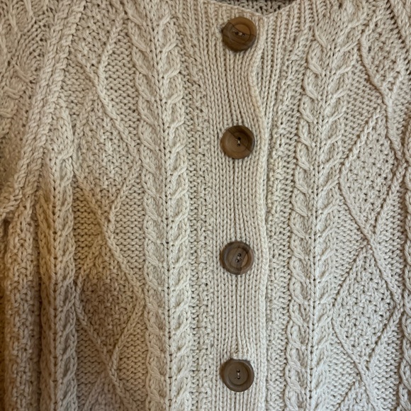 Pristine Vintage Irish Hand-knit Wool Cardigan Wood Buttons M - Picture 4 of 5